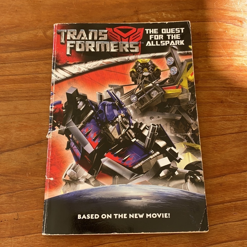 3 x Transformers Softcover Books - Picture 8 of 10